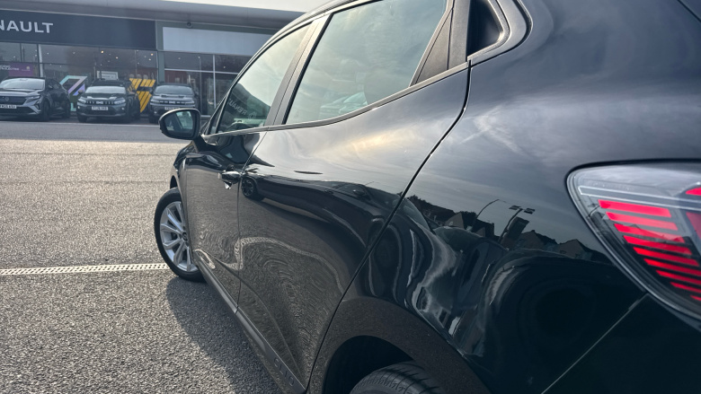 Renault Clio 1.6 E-TECH full hybrid 145 Evolution 5dr Auto Hybrid Hatchback